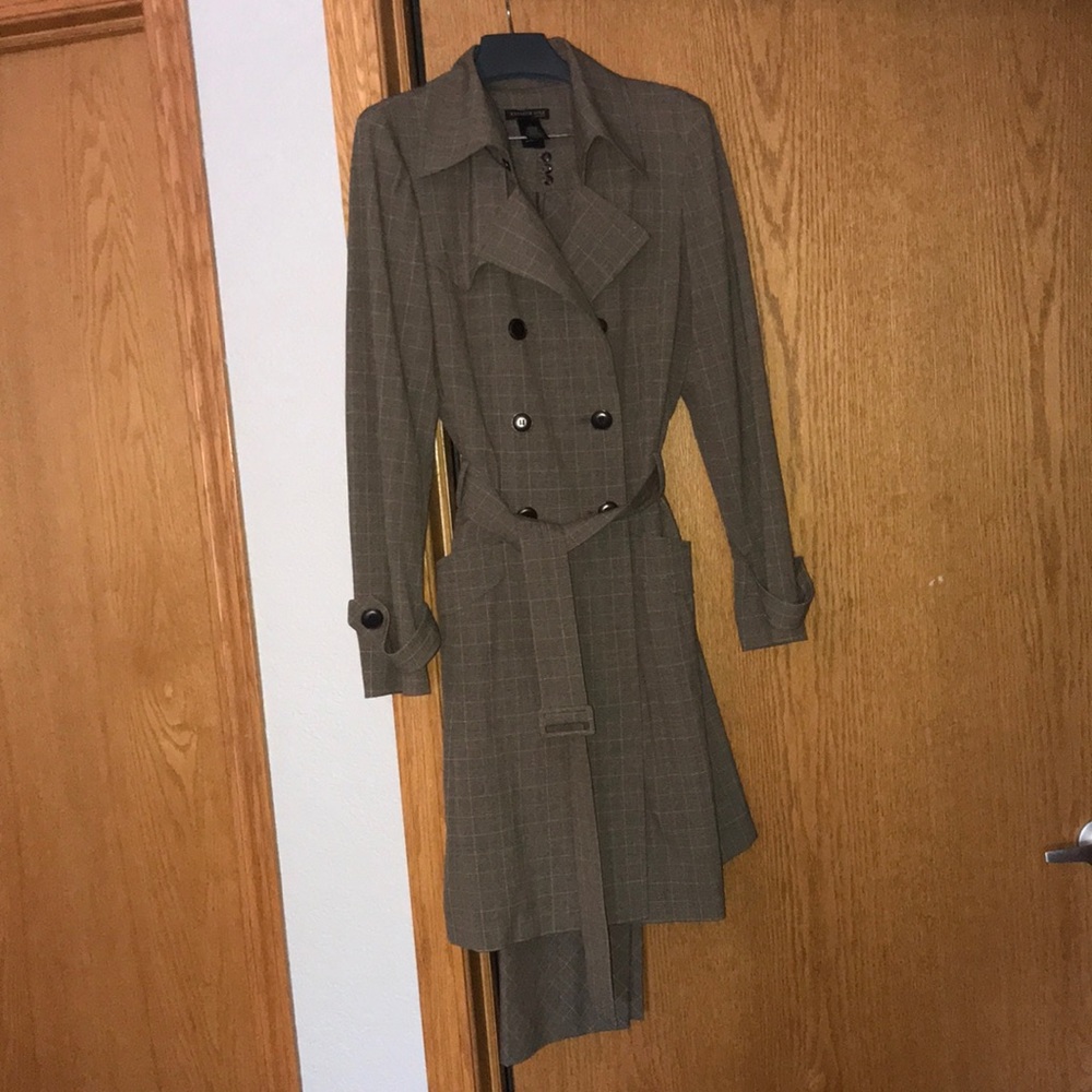 Kenneth Cole New York Plaid Trench Coat and Pants